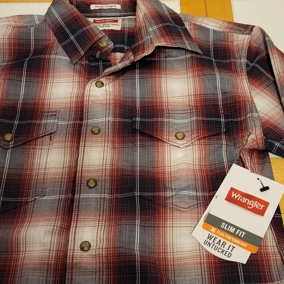 Wrangler western slim flex fit snap button LS size small - Picture 3 of 6